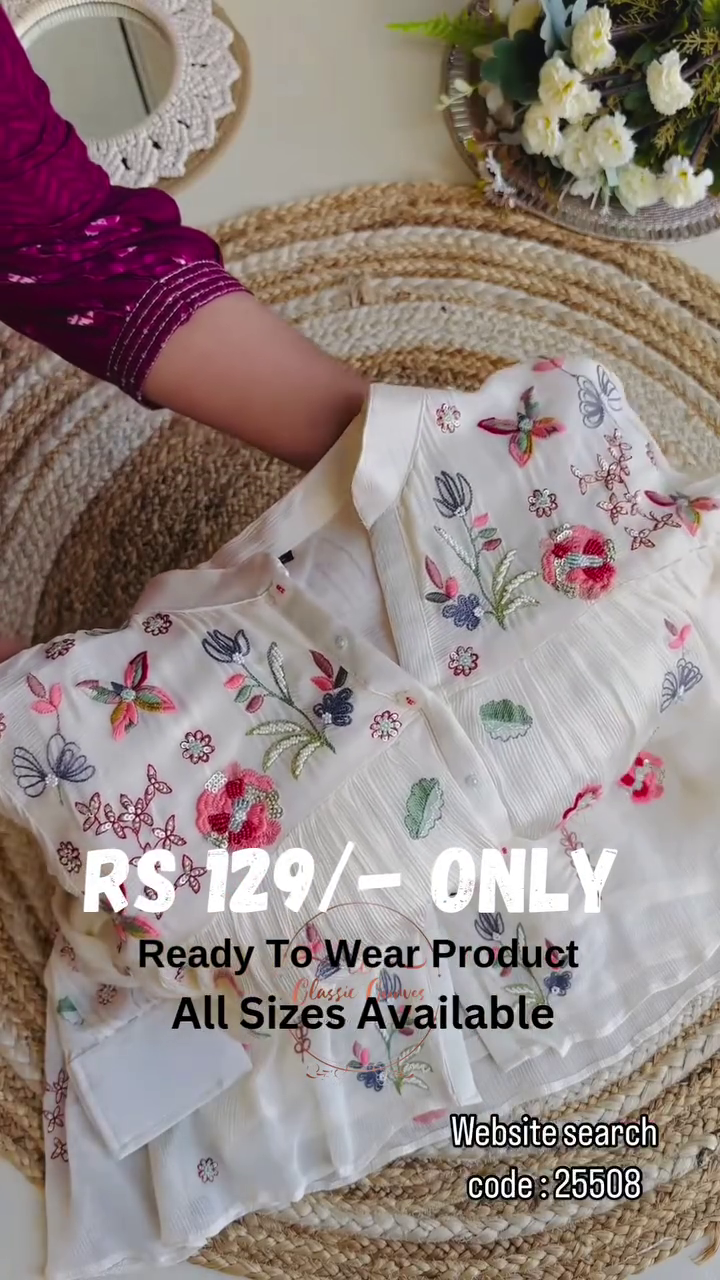 Elegance in Bloom White Floral Embroidered Boho Blouse - Image 4