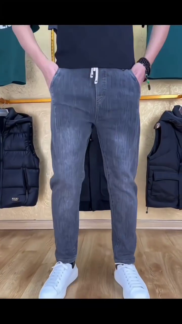 Men Mid-Rise Light Fade Jogger Cotton Jeans
