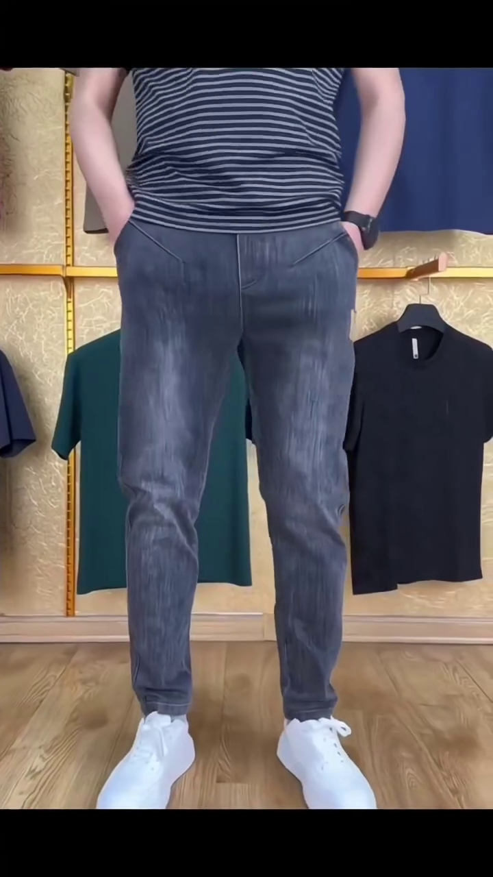 Men Mid-Rise Light Fade Jogger Cotton Jeans - Image 4