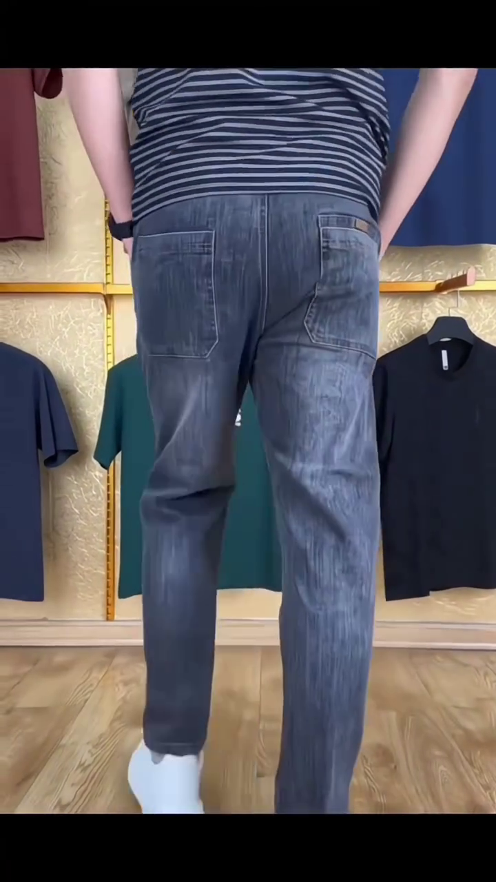 Men Mid-Rise Light Fade Jogger Cotton Jeans - Image 3