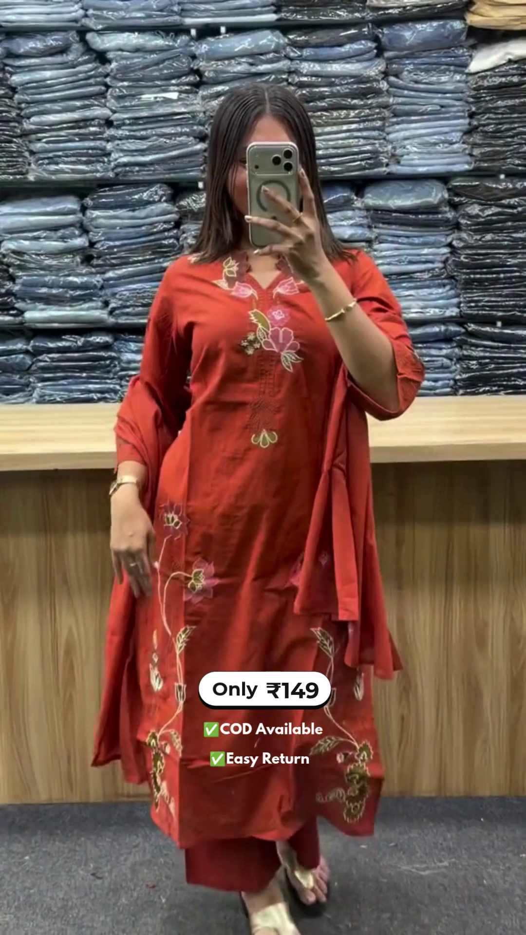 Elegant Women’s Long Kurti with Palazzo Set Featuring Exquisite Embroidery Work - Image 2