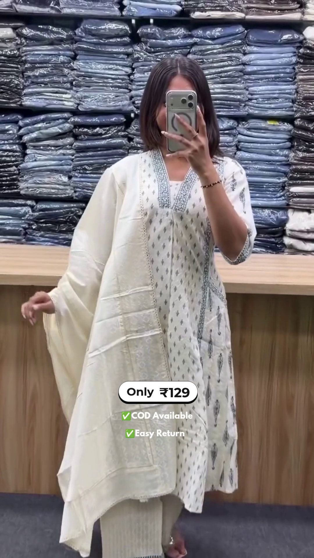 Women's White Kurta Set with Pocket - Image 2